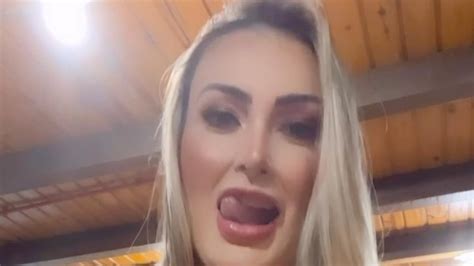 andressa urach dando a bucetinha|Os melhores videos da Andressa Urach pelada